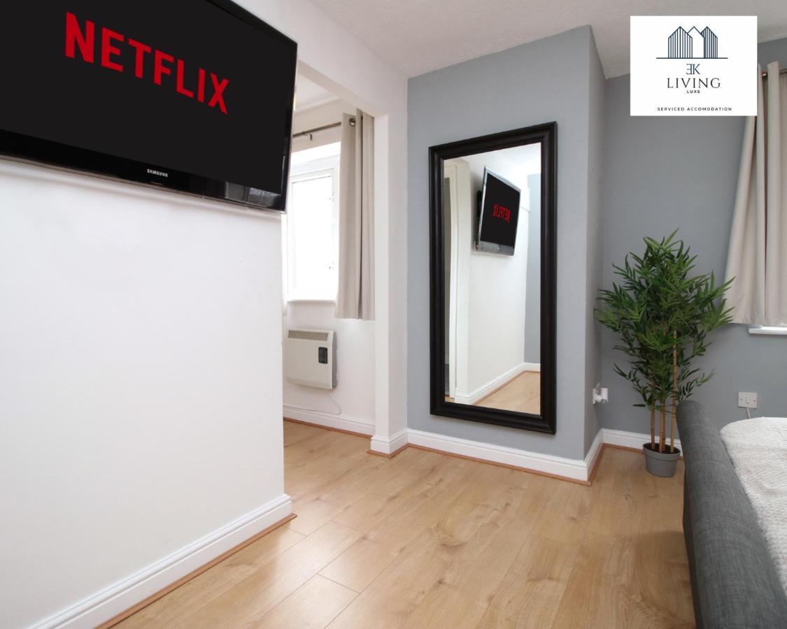 Spacious 3 Bedroom Duplex Apartment On Cardiff Bay - Free Parking & Wifi By Ekliving Luxe Short Lets & Serviced Accommodation 외부 사진